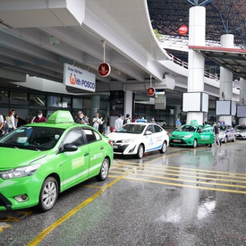 Getting From Noi Bai Airport To Downtown By Taxi